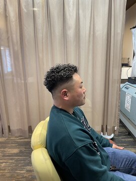 ヘアーイーダッシュ(HAIR E') 極道パーマホワイトメッシュ