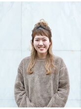 スタッフから見た峰葵さんってこんな人♪ 髪だけじゃなく美容の情報通！！KASANEイチの美容オタク☆