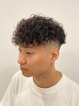 アンバー(AMBER)の写真/髪質やクセを見極めたパーマで、あなたの魅力を最大限に引き出します☆あなたの理想のパーマスタイルに♪