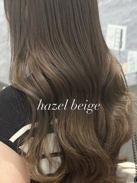 アルドーレフィエロ シンサイバシ(Ardore fiero shinsaibashi) ベージュカラー/ブリーチなし/ヘーゼルベージュ【小山田繭】