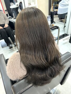 スクリームエラ(SCREAM ERA) セミロング/ロング/オリーブ/アッシュ/グレー/20代/30代/40代