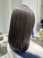 ラミ(L'ami) 《吉田光ノ丞》地毛風縮毛矯正×透明感グレージュ
