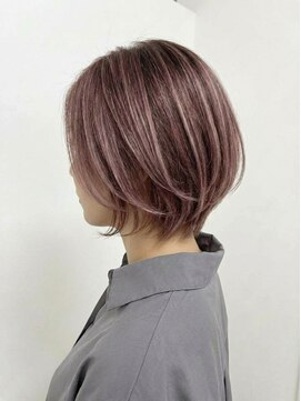 アッシュ 十日市場店(Ash) 白髪ぼかし /ショートボブ /　モーブ系カラー