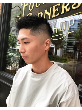 フォーコーナーズ(Four Corners) フェザーアップ【skin fade】