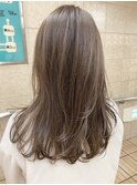 スモーキーブラウン×柔らかレイヤー
