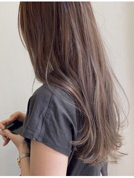 ラベスト キョウト(LOVEST) 透明感と艶のロングヘア