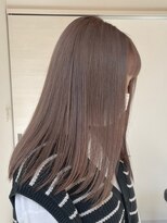 ビスポーク(BESPOKE)&nbsp;20代30代大人可愛いダブルカラーアッシュグレージュミディ