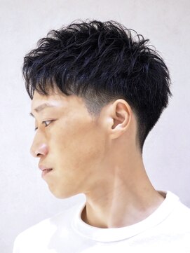 ヨシザワインク プレミアム 横浜 桜木町店(YOSHIZAWA Inc. PREMIUM) 黒髪フェザーレイヤーショートマッシュ/メンズバーバー刈り上げ
