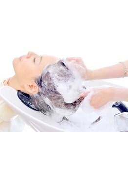 【頑張る自分にご褒美を】新薬剤、資生堂のアデノバイタル導入!通常、20倍配合、サロンTRの3タイプ選べる♪