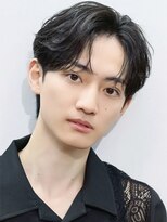 アズ ワン(AS ONE)&nbsp;韓国ヘアコンマバング韓国マッシュセンターパートフェザーパーマ