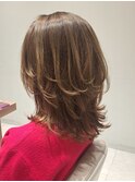 【大人女性におすすめ】ミディアムレイヤー