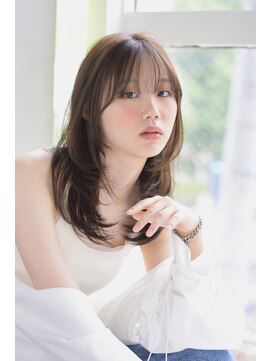 ワンエルディーケーヘアー(1LDK hair) レイヤーカット×オリーブベージュ