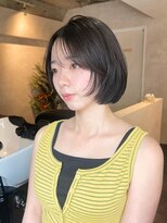 サンルーム(SUN room)&nbsp;顔周りレイヤーボブフェイスレイヤーブルーブラック暗髪ツヤ髪