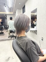 ジゼル 筑紫野(GiseL)&nbsp;ウルフカット　グレーシルバー