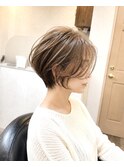 30代、40代/丸みくびれショートボブ×白髪染めハイライト/大宮
