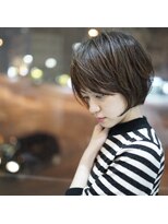 サロンドカーロ(SALON’ DE CARO) アレンジ万能なボブスタイル