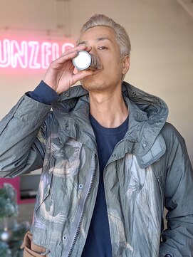 アンゼロ(UNZELO) ホワイトシルバー×ソフトモヒカン