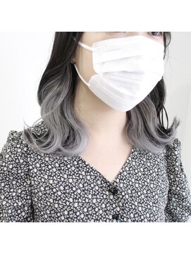 デコヘアーフラッペ(DECO HAIR frappe) 秋っぽツートンカラー 暗めカラー×ダークアッシュでシックに