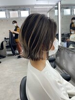 イキ 表参道(iki omotesando)&nbsp;モード/無造作ウェーブ/大人ガーリー[表参道駅]