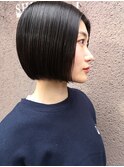 ショート_ミニボブ_ストレートボブ_切りっぱなしボブ/黒髪/小顔