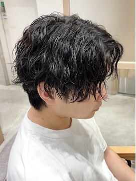 リ メイロ(Re.Meiro) 縦落ちスパイラル【メンズ/パーマ/眉毛/沖縄市/美里】