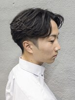 ダズルヘアーエイチ(DAZZLE hair H)&nbsp;名古屋フェザーパーマニュアンスパーマセンターパートショート