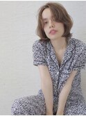 抜け感たっぷり脱力ショート