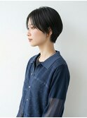 黒髪ショートハンサムショートジェンダーレスショート