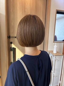 タト(tato) ショートボブ