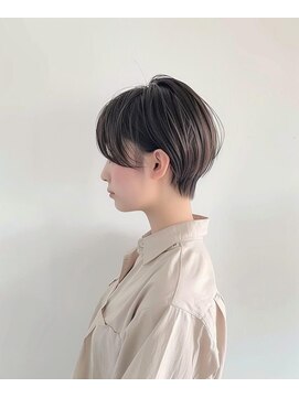 ドアーズ(Door's) 30代40代ショート白髪染めグレイカラーボブ艶栄名駅伏見丸の内