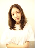 伸ばしかけセミロングヘア