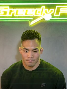 グリーディーフォックス 代々木(Greedy FOX) 韓国マッシュ/センタ-パ-ト/ツイストスパイラル/スキンフェード