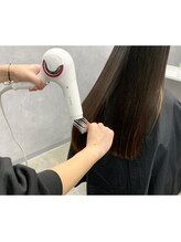 髪質改善トリートメントで乾かすだけで思わず触りたくなる美髪の仕上がりへ！