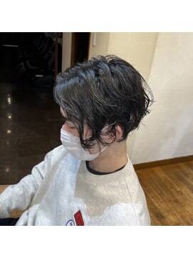 エクリ 麻布十番(equri) 前下がりスパイラルセンターパート