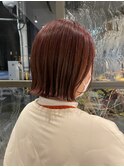red ×ボブ