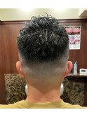 スキンフェードショートスタイル