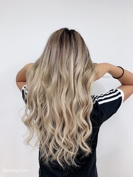 スタジオフツーロ バイ ビーヘアー(STUDIO FUTURO by BEhair) プルエクステ