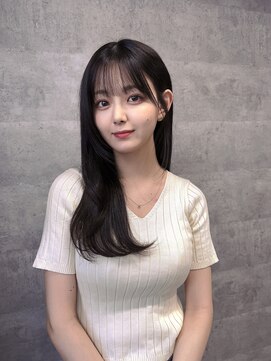 ルイス(L'wis) 可愛い王道ヘアスタイル、小顔に見える、前髪顔周りカット！