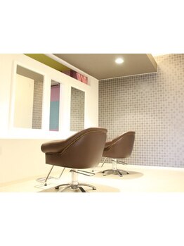 【半個室あり】小さなお子様と一緒も大歓迎！見守りながら安心して過ごせる。周りを気にせずに寛げる空間◎