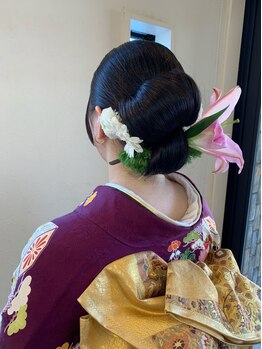 ヘアーメイク フェヌア(Hair Make fenua)の写真/和装＊洋装どちらも得意なfenuaのセットで女性らしさ満点☆成人式・結婚式など、節目の行事を彩ります♪