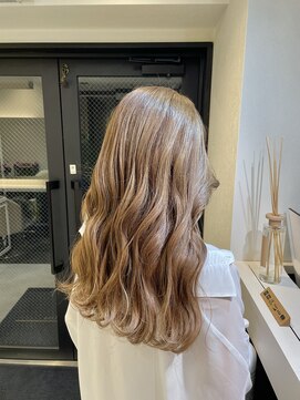 シファー(~Cifer) ブリーチ無し★ミルクティーベージュダブルカラーお客様ヘア☆