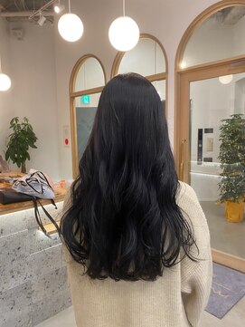 ミレ バイ ルカ(mire by Luca) dark Black color