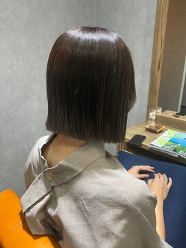 グーテ(Gute) 切りっぱなしボブ