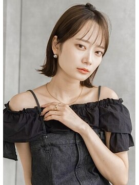 トッカ 札幌(tocca) 切りっぱなしボブ/アッシュグレージュ