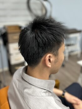 ウイングハーツ 石岡店(WING HEART'S)の写真/【☆men's限定☆カット+頭皮ケア¥4620】頭皮ケアも一緒にできて好評です♪男性の大胆イメチェンにも◎