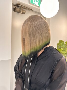 サロウィンフレンテ 新宿三丁目(SALOWIN Frente) ハイトーンボブ×エンドカラー×ライムブラック