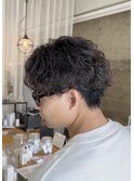 ツーブロック波巻きスパイラルパーマメンズマッシュウルフ
