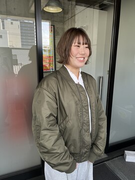 ソユ(so⊆) レイヤーミニボブ×グレージュカラー