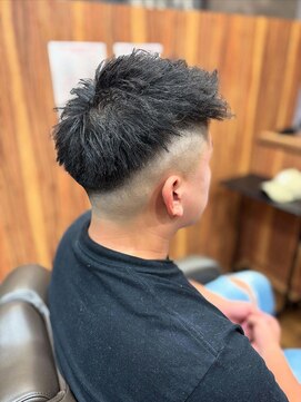 バーバークエスト(BARBER QUEST) ツーブロックスキンフェード