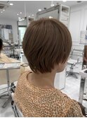 ベージュカラー